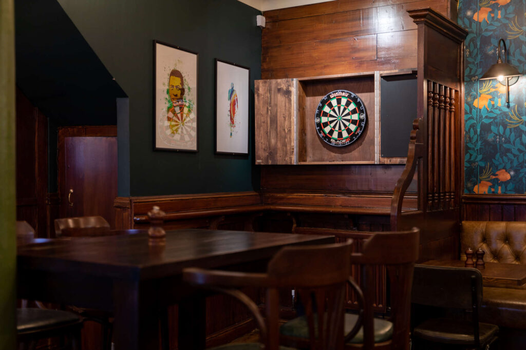 pub-with-dart-board-soho-fitzrovia-live-sport